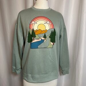 LIV OUTDOOR GRAPHIC SAGE GREEN SWEATSHIRT - SIZE MEDIUM